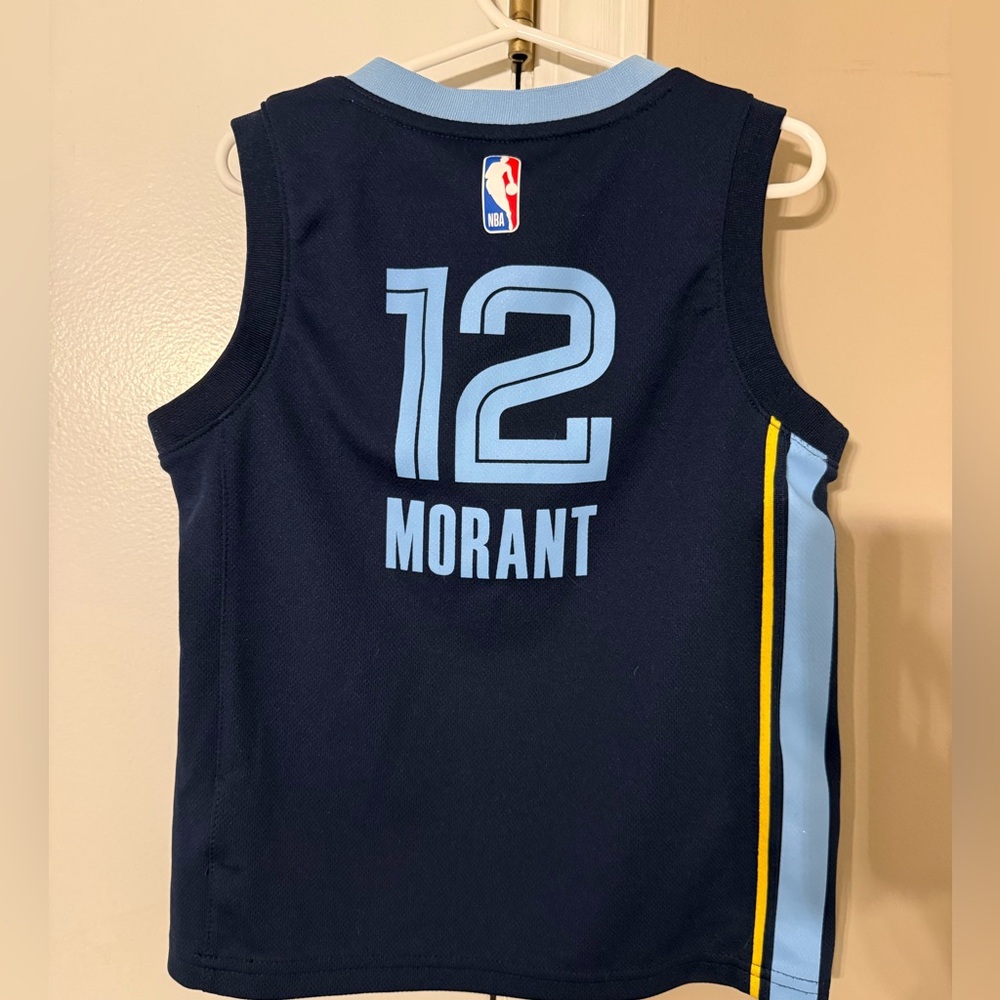 NBA | Nike Youth Grizzlies Jersey, Ja Morant - Picture 3 of 4